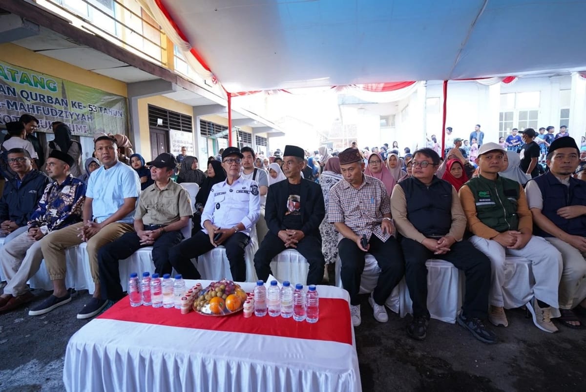 Pemotongan Hewan Kurban Bantuan Presiden Digelar di Pesantren Al Mahfudzziyah