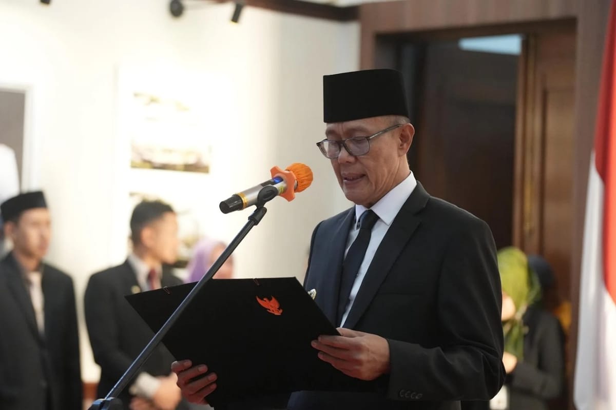 Wali Kota Sukabumi Lantik 21 Pejabat, Tegaskan Ritme Kerja Cepat dan Pemerintahan yang Sehat