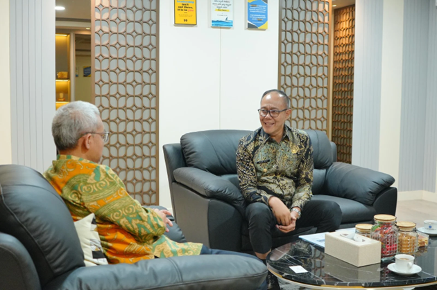 Wali Kota Sukabumi Bahas Penanganan Pengangguran dengan Sekjen Kemenaker