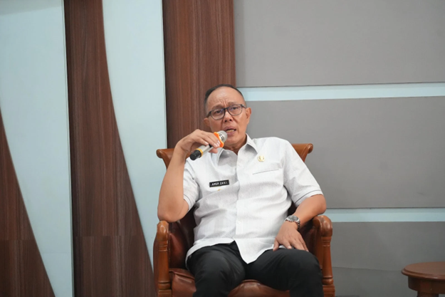 Wali Kota Sukabumi Lepas Kontingen Atlet Anggar Menuju Babak Kualifikasi Porprov di Karawang