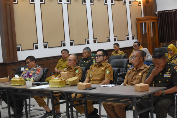 Rapat Koordinasi Pengendalian Inflasi: Percepat Pembentukan Koperasi Merah Putih di Desa dan Kelurahan