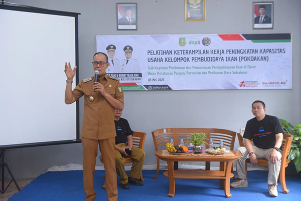 Wali Kota Sukabumi Dorong Inovasi Pakan Ikan Murah dan Pembentukan Koperasi Dana Abadi untuk Pokdakan