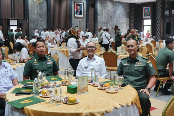 Pemkot Sukabumi Tandatangani Komitmen Bersama TNI untuk Percepatan Pembangunan di Jawa Barat