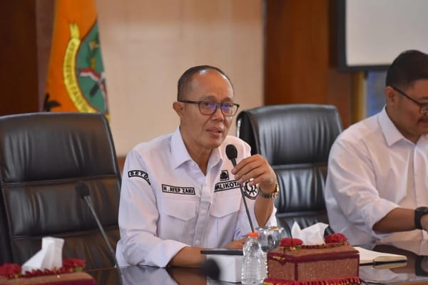 Wali Kota Sukabumi Dorong Sinergi PD Waluya dan Puskesmas untuk Tingkatkan PAD