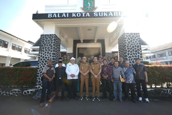 Pemerintah Kota Sukabumi Salurkan Bantuan Hibah kepada Seluruh LPM se-Kota Sukabumi