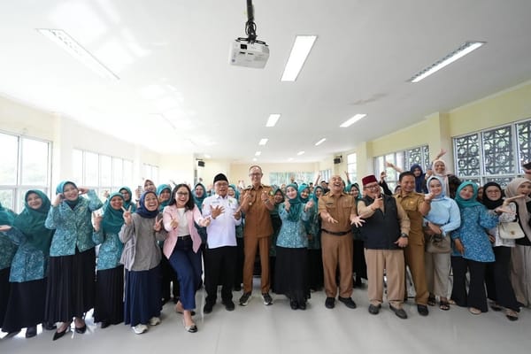 Pelatihan Hertech "Perempuan Berdaya AI" Dorong Literasi Kecerdasan Buatan di Kalangan Perempuan