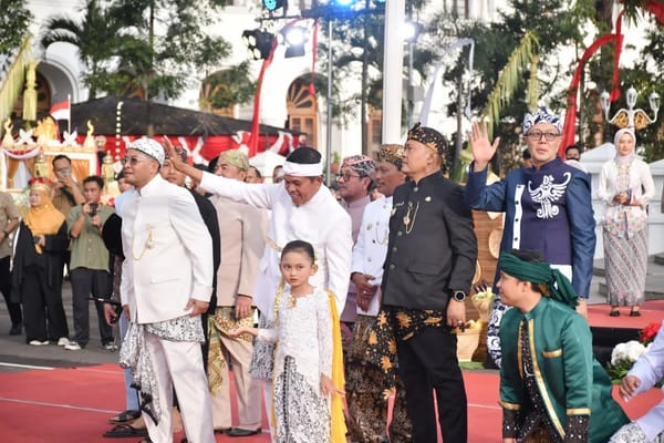 Kirab Budaya Meriahkan HUT ke-80 Jawa Barat