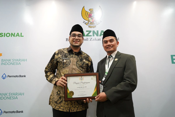 Wali Kota Sukabumi Raih BAZNAS Award 2025 Kategori Kepala Daerah Pendukung Gerakan Zakat Indonesia