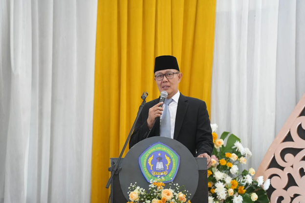 Wali Kota Sukabumi Bahas Arah Kebijakan Pemkot dalam Wisuda STISIP Syamsul Ulum