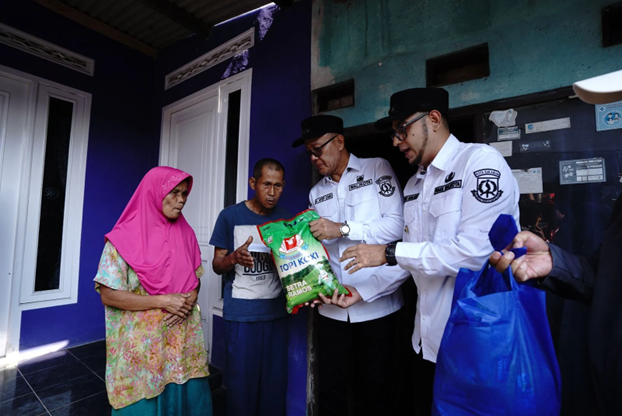 Ayeuna Waktuna Berbagi Berkah Edisi Kelima di Kelurahan Babakan