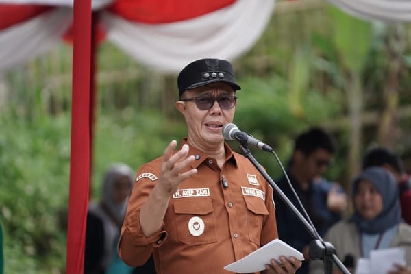 Wali Kota Sukabumi Pimpin Aksi Bersih Sampah Nasional di Jembatan Merah Baros