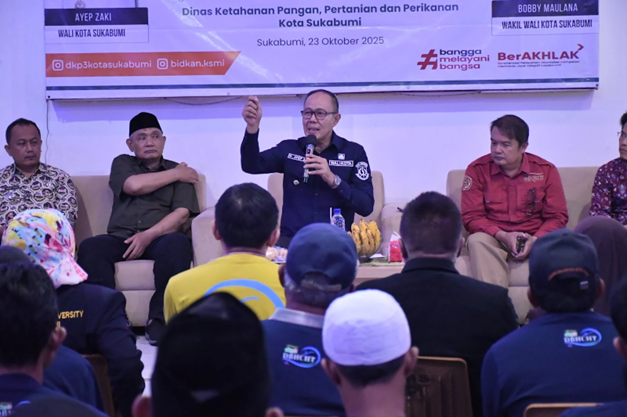 Wali Kota Sukabumi Buka Pelatihan Budidaya Ikan Hias, Dorong Ekosistem Ekonomi Berbasis RW