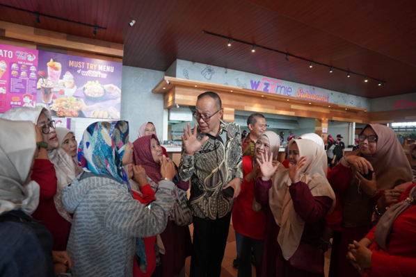 Wali Kota Sukabumi Apresiasi Wizzmie sebagai Wajib Pajak Teladan Pendukung PAD